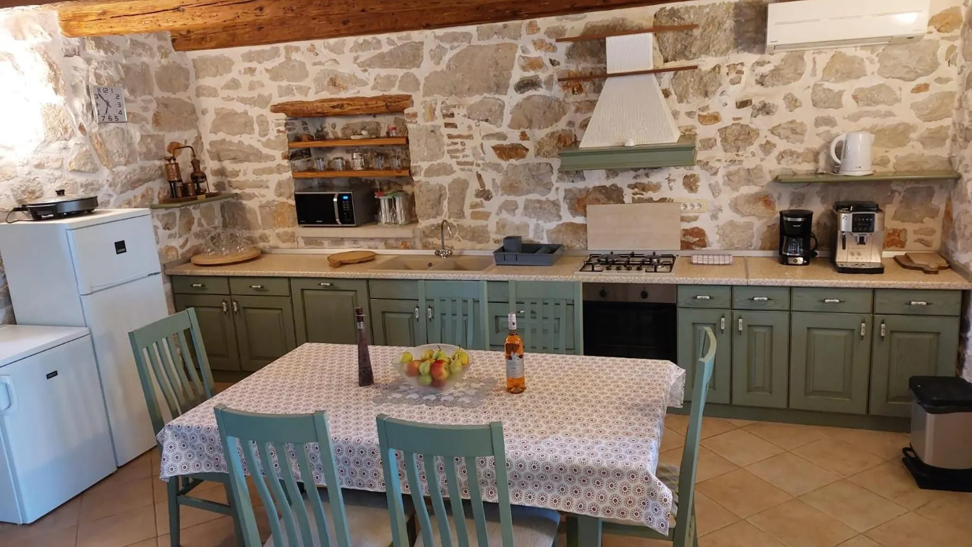 Villa Antonci-18, Pool, 3 Houses, Jacuzzi, Private Territory