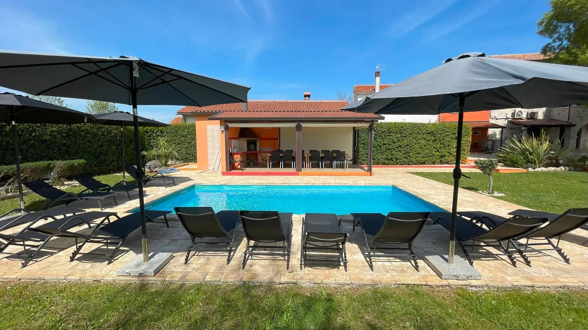 Villa Antonci-18, Pool, 3 Houses, Jacuzzi, Private Territory