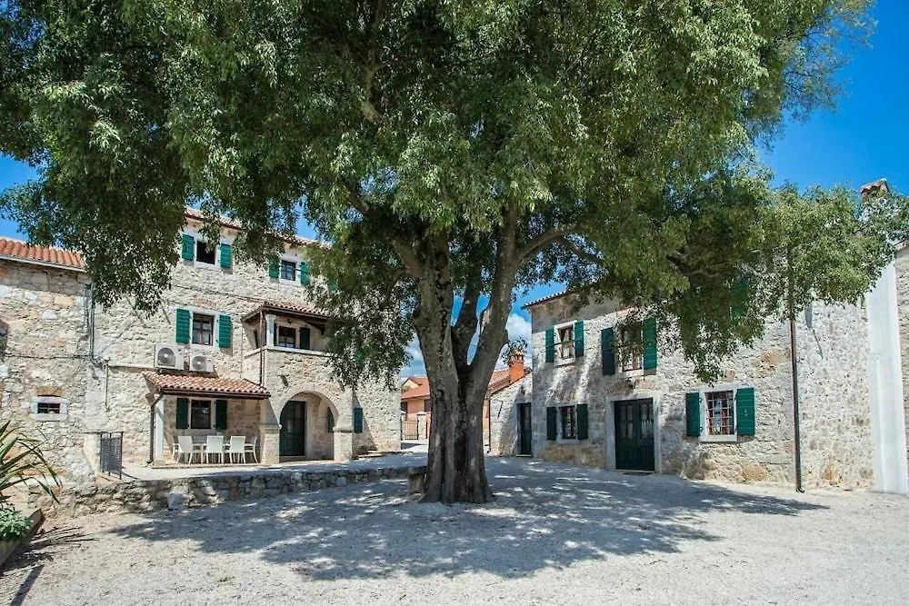 Villa Antonci-18, Pool, 3 Houses, Jacuzzi, Private Territory